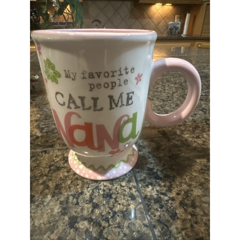 Hallmark "My Favorite People Call Me Nana"Ceramic  Pedestal Coffee Cup Mug 12oz